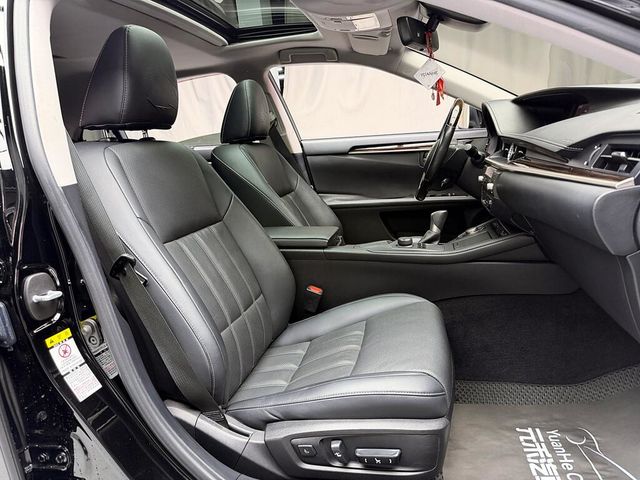 LEXUS凌志 ES200  第12張相片