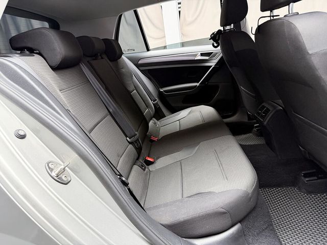 VOLKSWAGEN福斯 GOLF  第14張相片