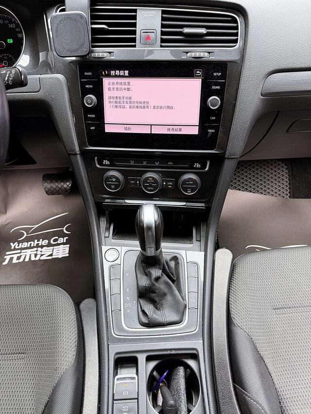 VOLKSWAGEN福斯 GOLF  第16張相片