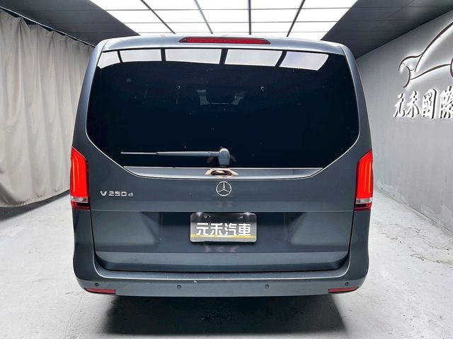 M-BENZ賓士 V250 D  第5張相片
