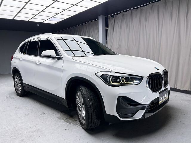 BMW寶馬 X1  第3張相片