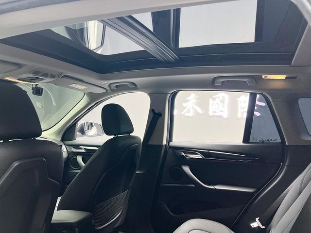 BMW寶馬 X1  第9張相片
