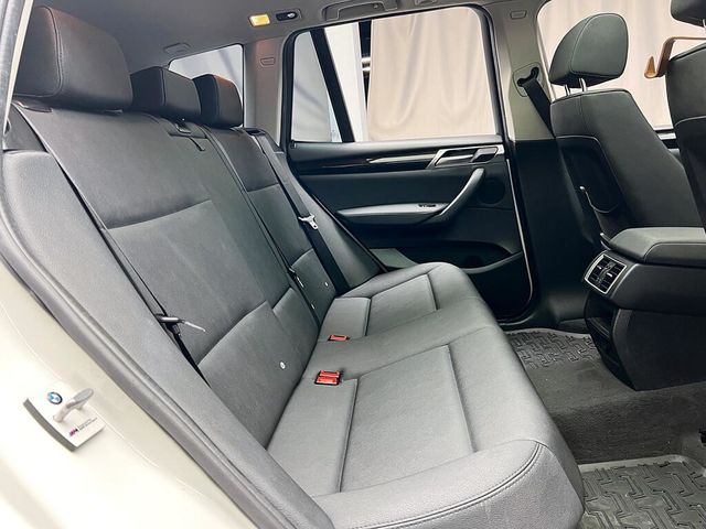 BMW寶馬 X3  第14張相片