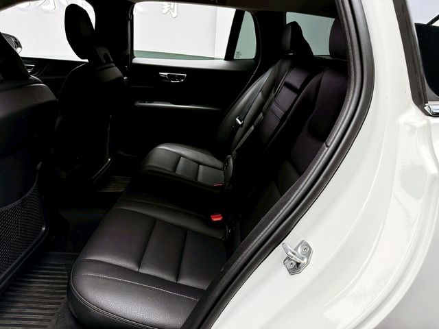 VOLVO富豪 V60  第13張相片