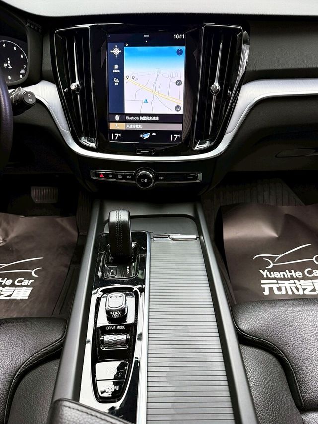 VOLVO富豪 V60  第15張相片