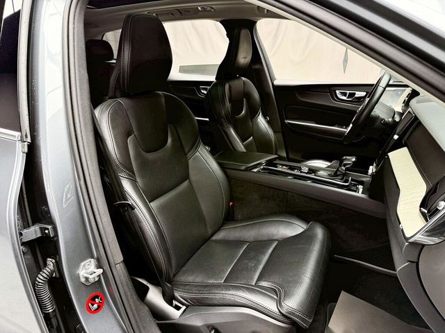 VOLVO富豪 XC60  第12張相片