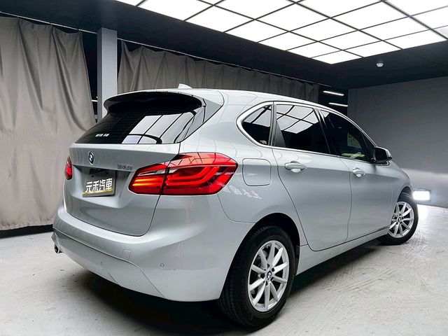 BMW寶馬 218I  第6張相片
