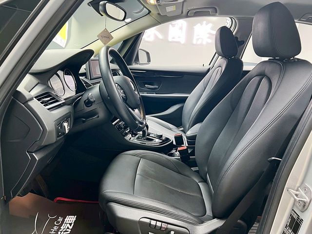 BMW寶馬 218I  第11張相片