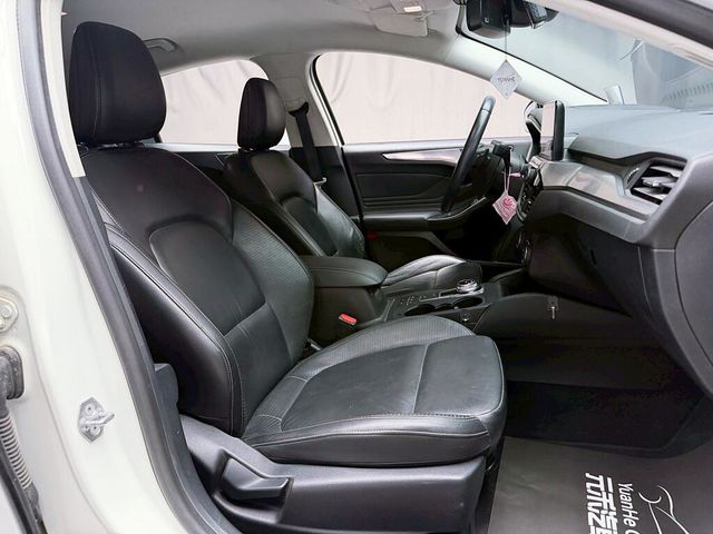 FORD福特 FOCUS  第12張相片