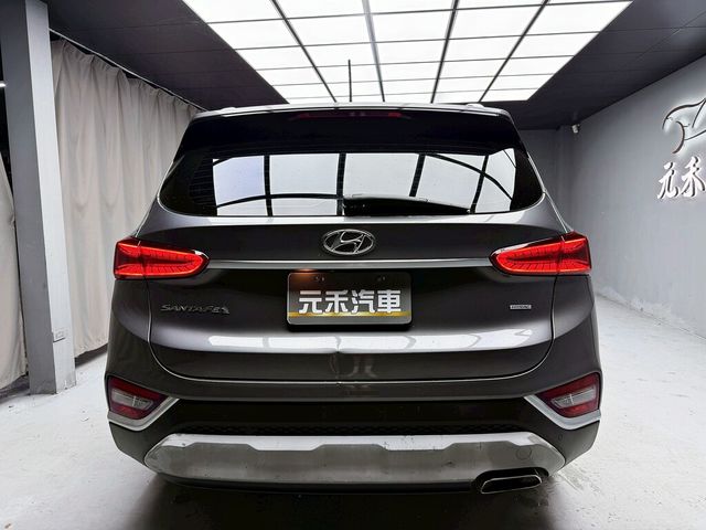 HYUNDAI現代 SANTA FE  第5張相片