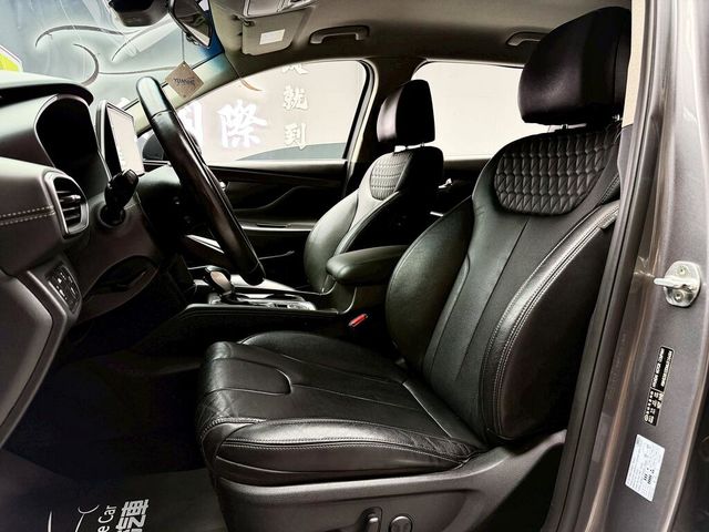 HYUNDAI現代 SANTA FE  第11張相片