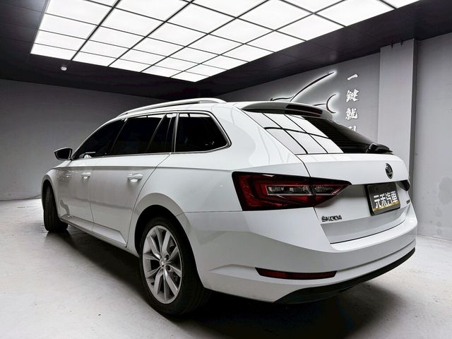SKODA司科達 SUPERB COMBI  第4張相片