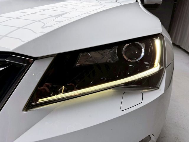 SKODA司科達 SUPERB COMBI  第7張相片