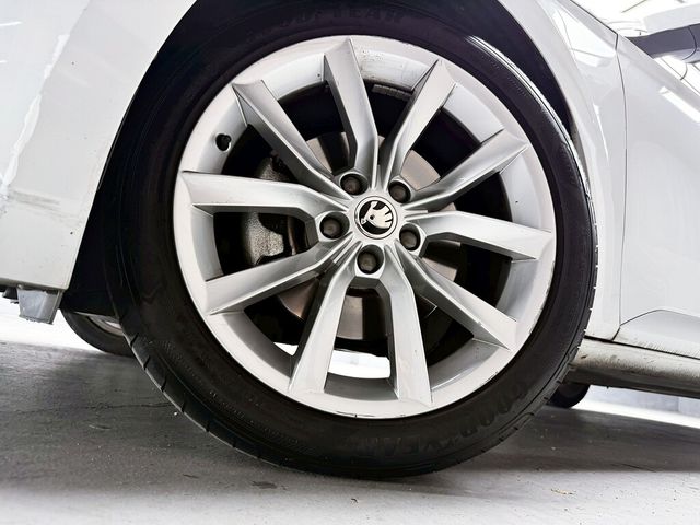 SKODA司科達 SUPERB COMBI  第8張相片