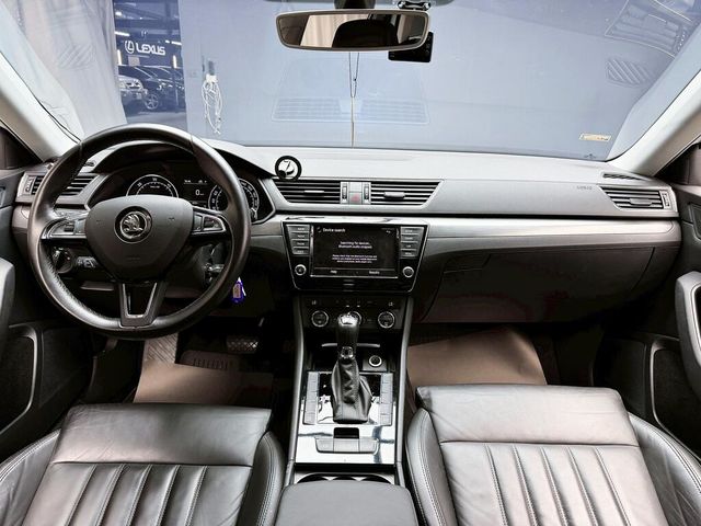 SKODA司科達 SUPERB COMBI  第9張相片