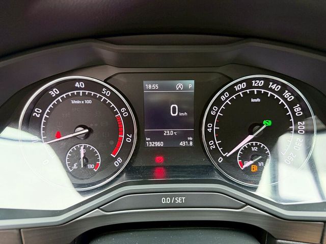 SKODA司科達 SUPERB COMBI  第10張相片