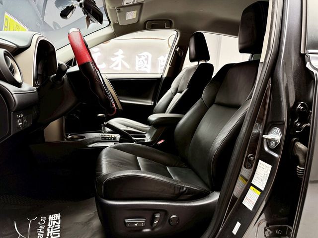 TOYOTA豐田 RAV4  第11張相片