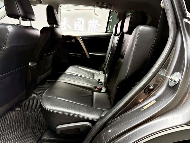 TOYOTA豐田 RAV4  第13張相片