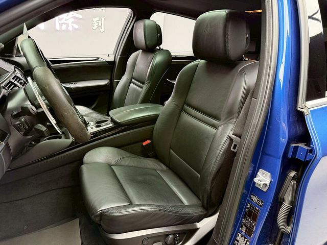 BMW寶馬 X6 M  第11張相片