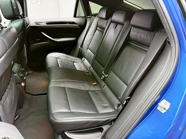 BMW寶馬 X6 M  第13張相片