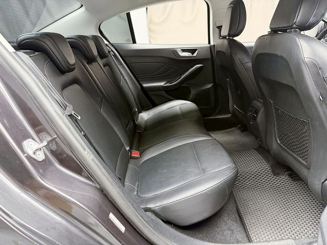 FORD福特 FOCUS  第14張相片