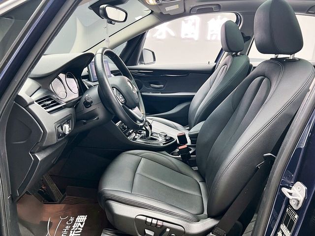 BMW寶馬 218I  第11張相片