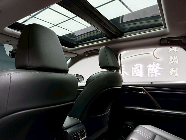 LEXUS凌志 RX450H  第9張相片