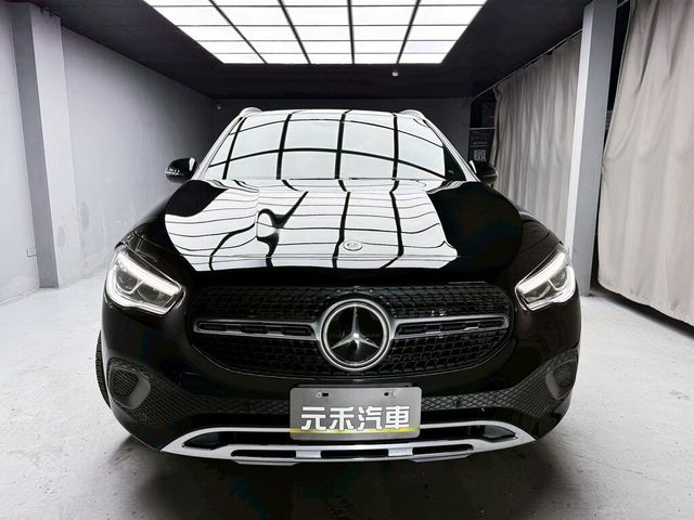 M-BENZ賓士 GLA180  第2張相片