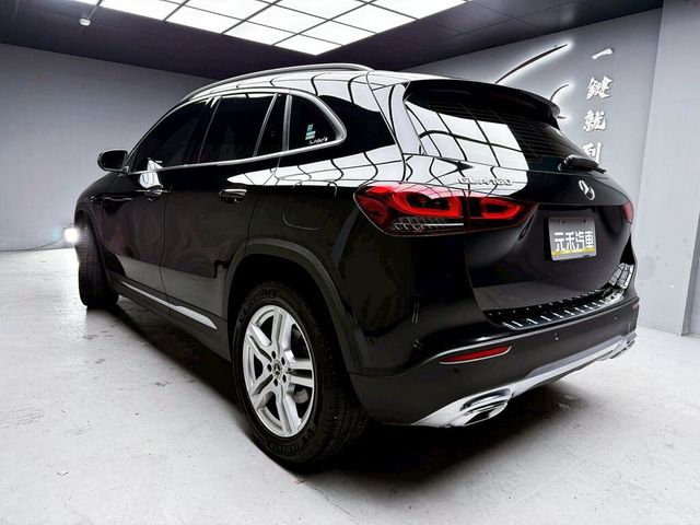 M-BENZ賓士 GLA180  第4張相片