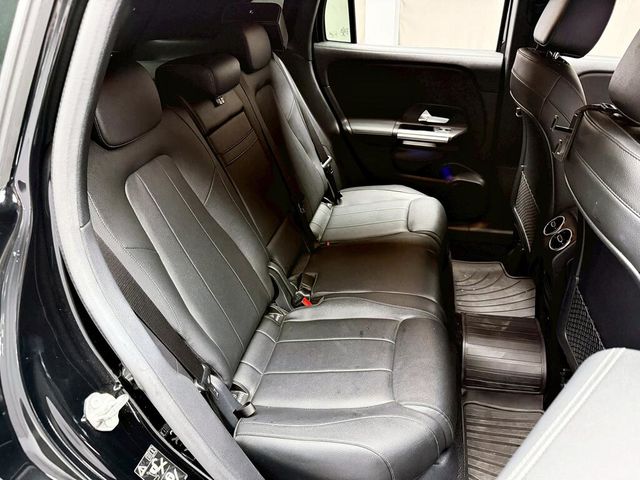 M-BENZ賓士 GLA180  第14張相片