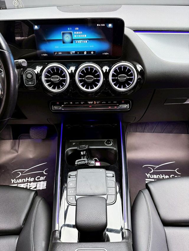 M-BENZ賓士 GLA180  第16張相片