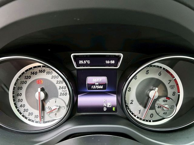 M-BENZ賓士 GLA200  第10張相片