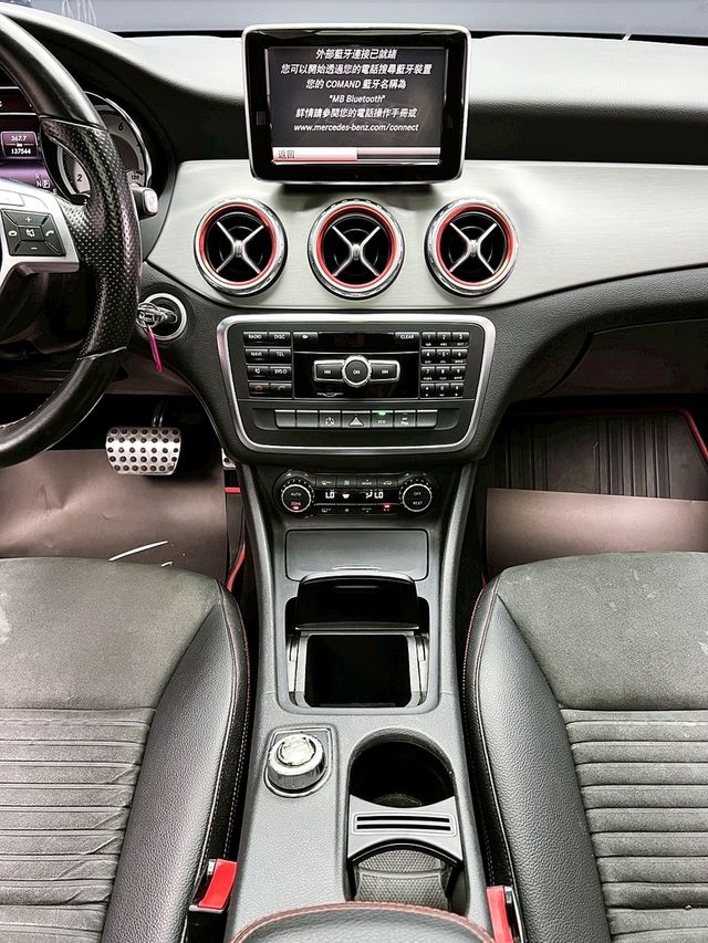 M-BENZ賓士 GLA200  第16張相片