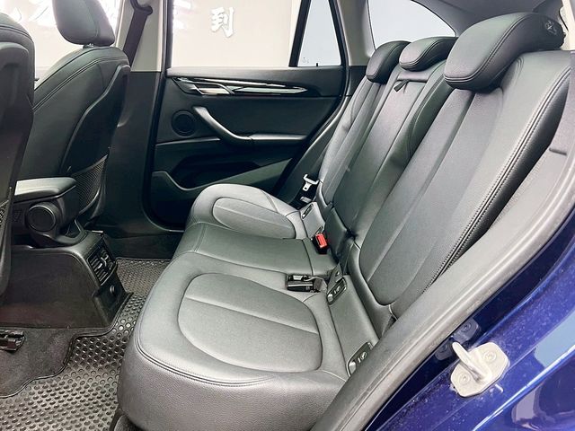 BMW寶馬 X1  第13張相片