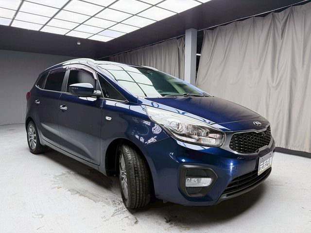 KIA起亞 CARENS  第3張相片