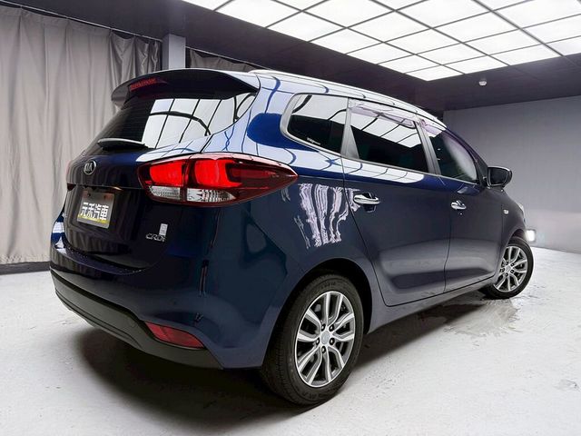 KIA起亞 CARENS  第6張相片