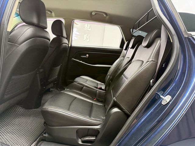 KIA起亞 CARENS  第12張相片