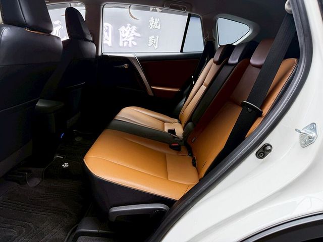 TOYOTA豐田 RAV4  第13張相片