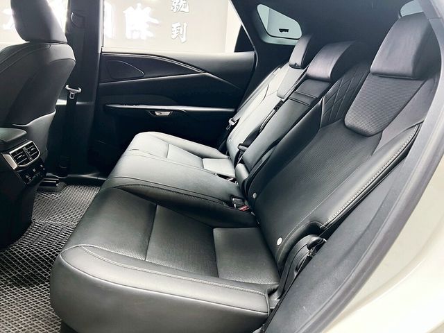 LEXUS凌志 RX350  第13張相片