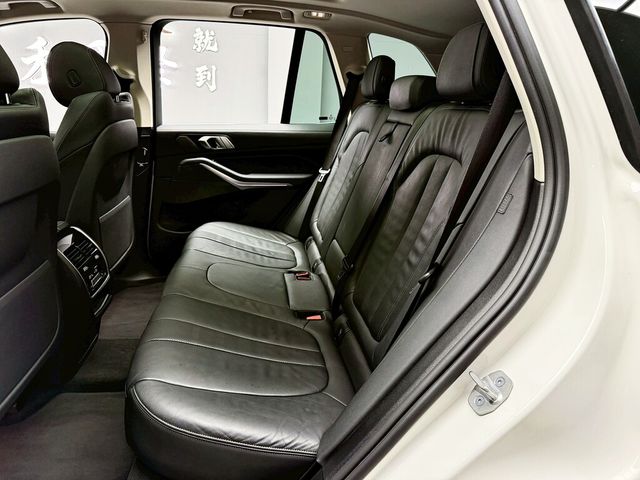 BMW寶馬 X5  第13張相片