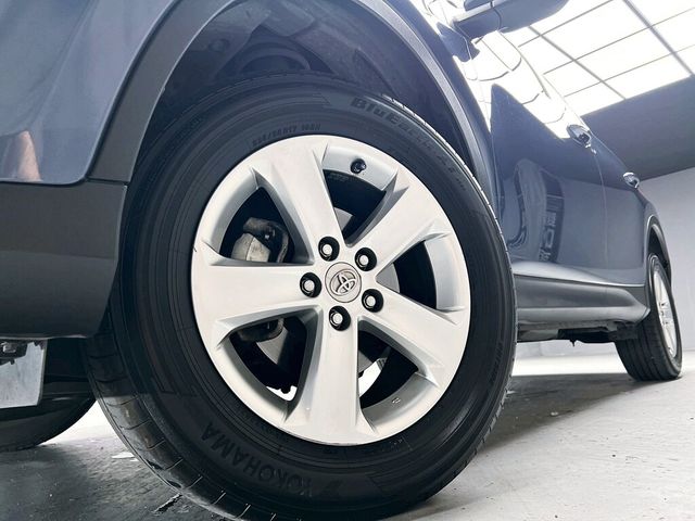 TOYOTA豐田 RAV4  第8張相片