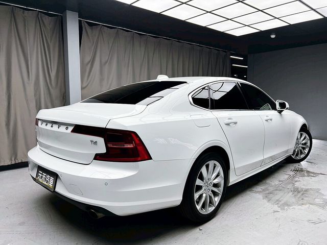 VOLVO富豪 S90  第6張相片