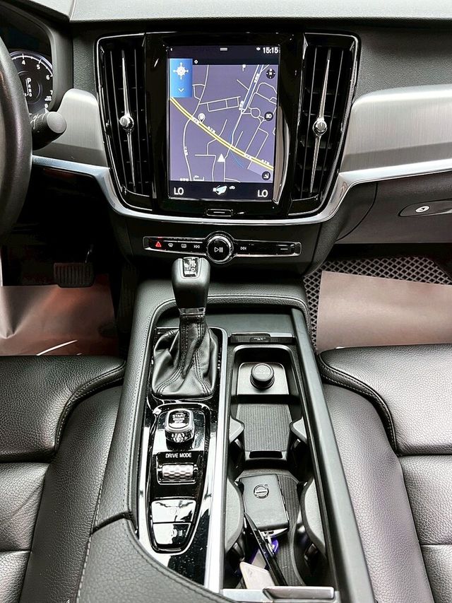 VOLVO富豪 S90  第16張相片