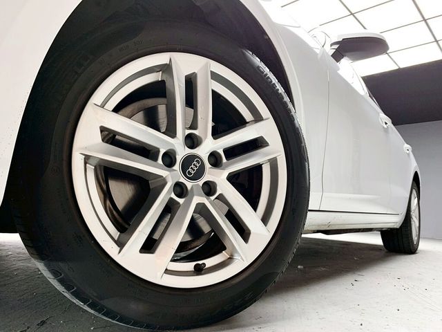 AUDI奧迪 A4  第8張相片