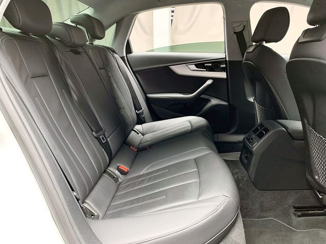 AUDI奧迪 A4  第14張相片