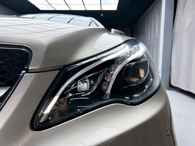 M-BENZ賓士 E250 COUPE  第7張相片