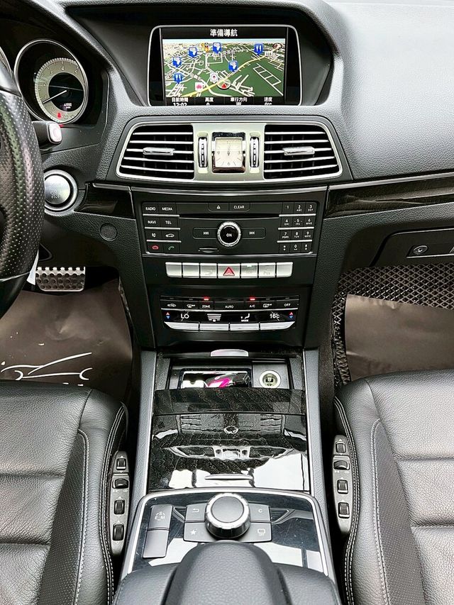 M-BENZ賓士 E250 COUPE  第16張相片