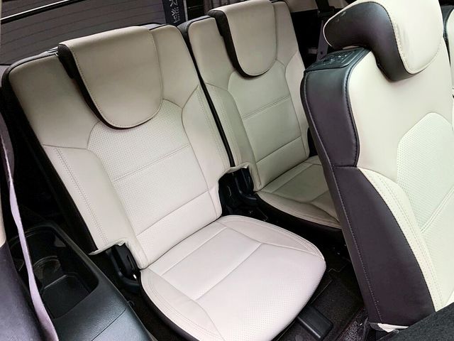 KIA起亞 CARENS  第15張相片