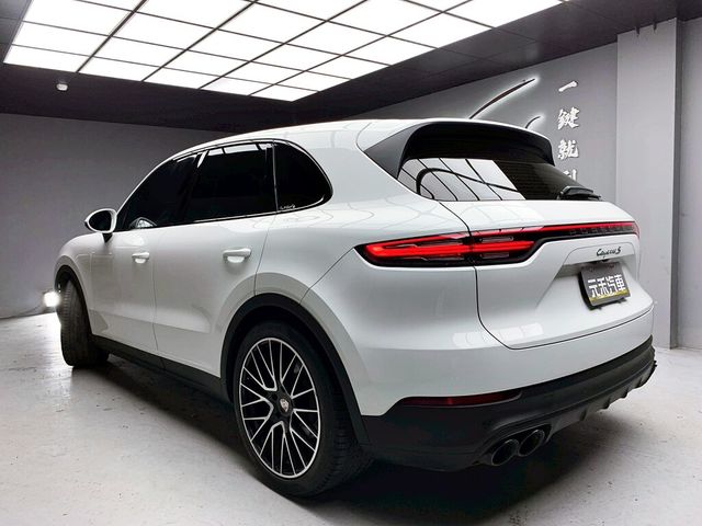 PORSCHE保時捷 CAYENNE  第4張相片