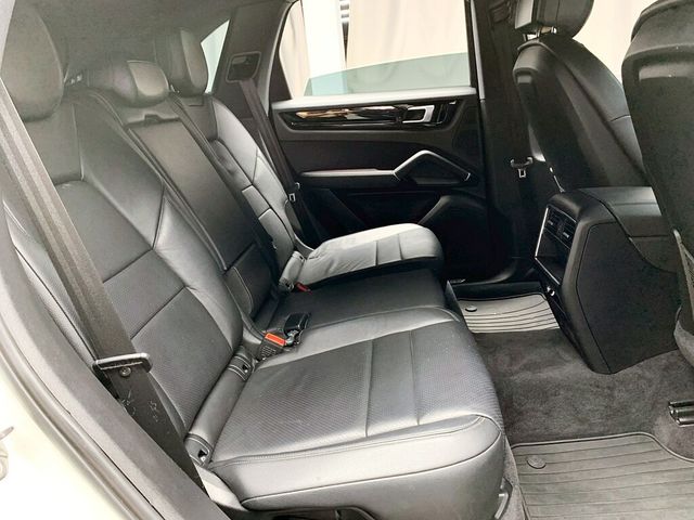 PORSCHE保時捷 CAYENNE  第14張相片